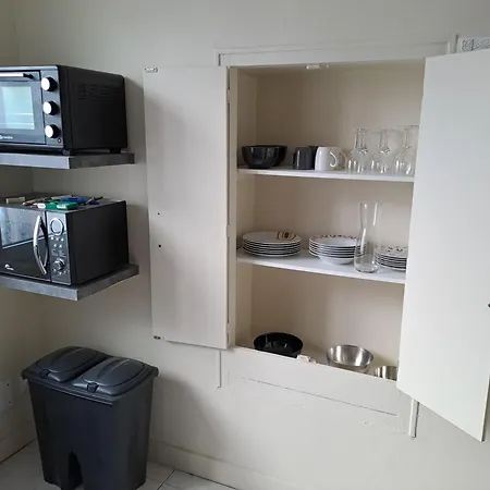 Grand Studio Neuf En Centre Apartmán *